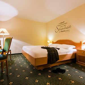 Standard Classic Zimmer mit Kingsize-Bett